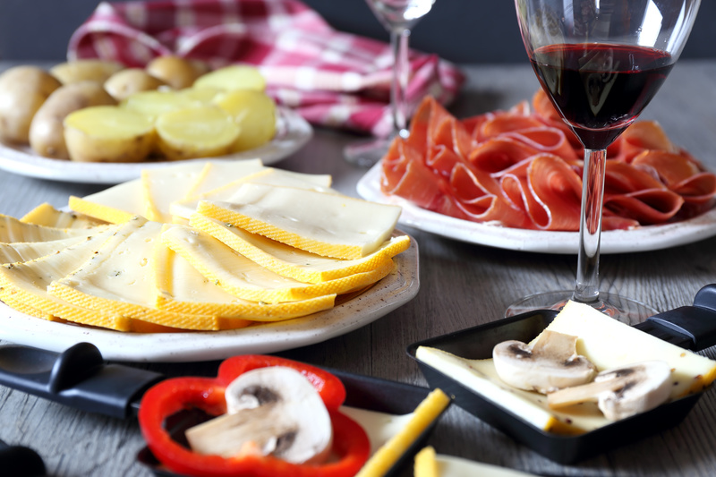 Rotwein zu Raclette