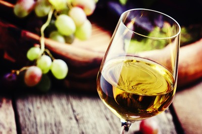 Eiswein ist eine edelsüsse Wein Rarität aus den nördlichen Weinregionen.