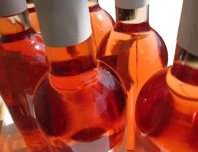 Der Winzer entscheidet welche Farbe der Rosé bekommt.